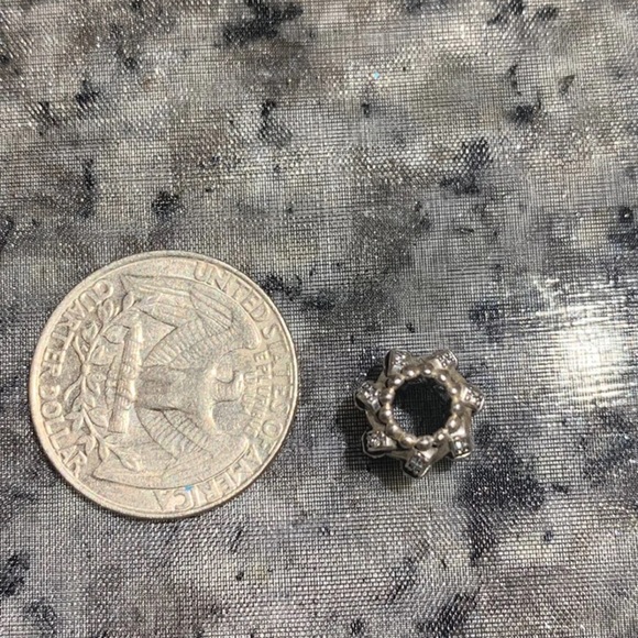 Pandora Shimmering Sentiment Charm - Picture 4 of 5